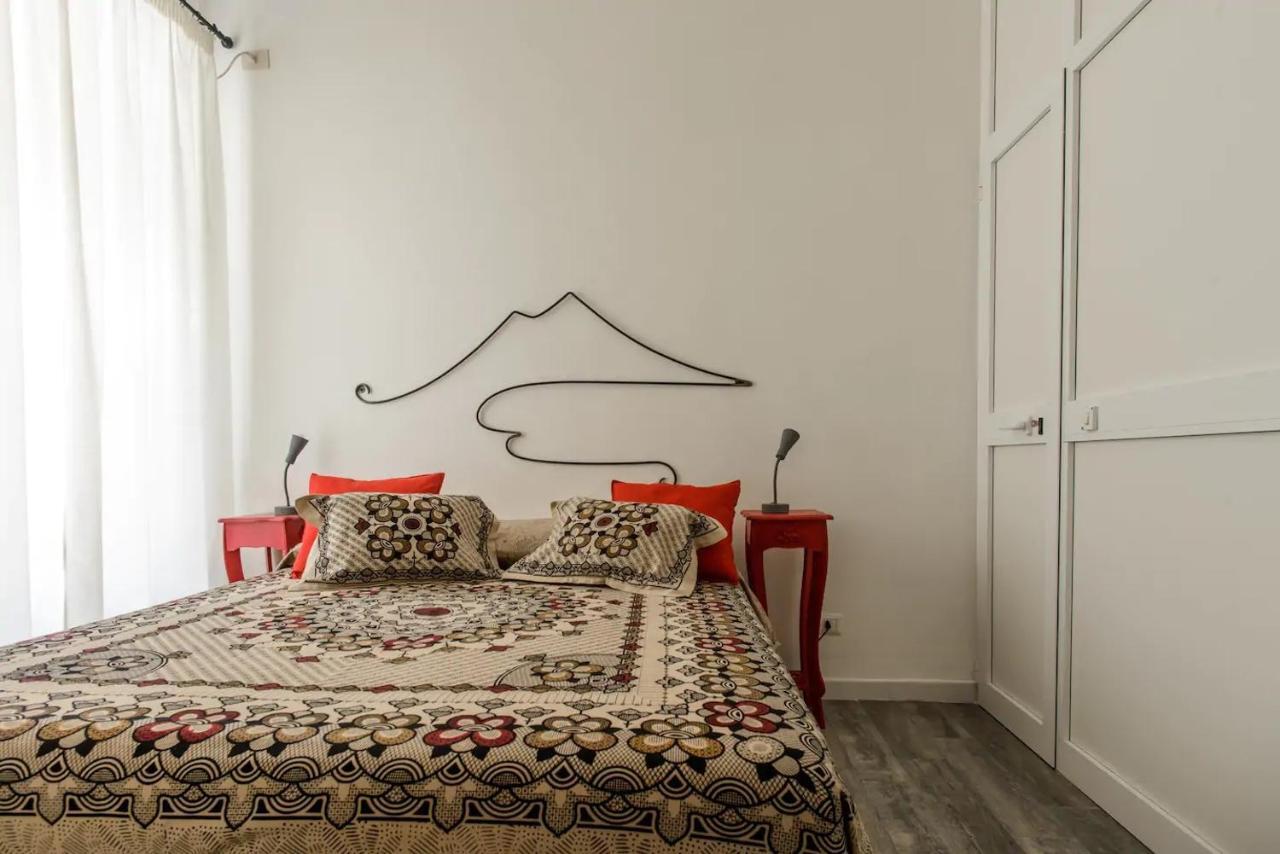 Vesuvius A Mezzocannone Appartement Napels Buitenkant foto