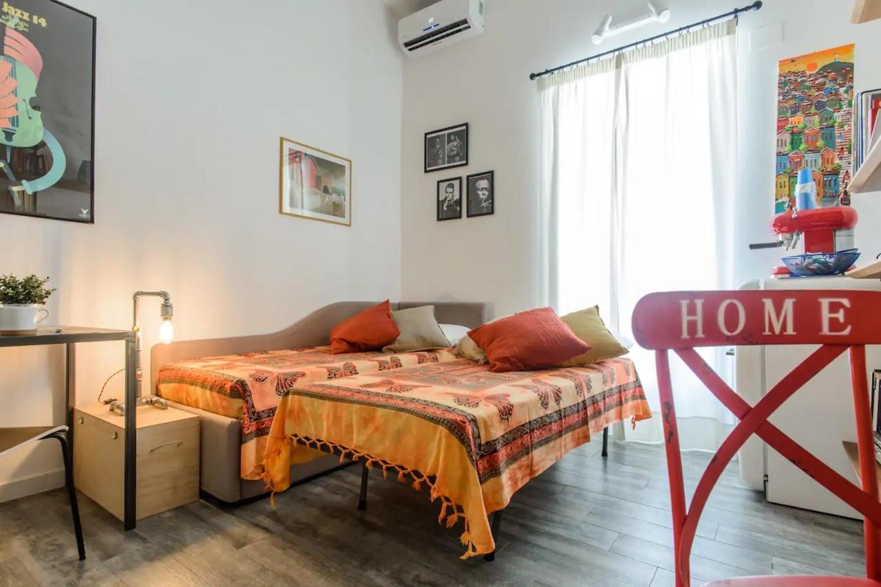 Vesuvius A Mezzocannone Appartement Napels Buitenkant foto